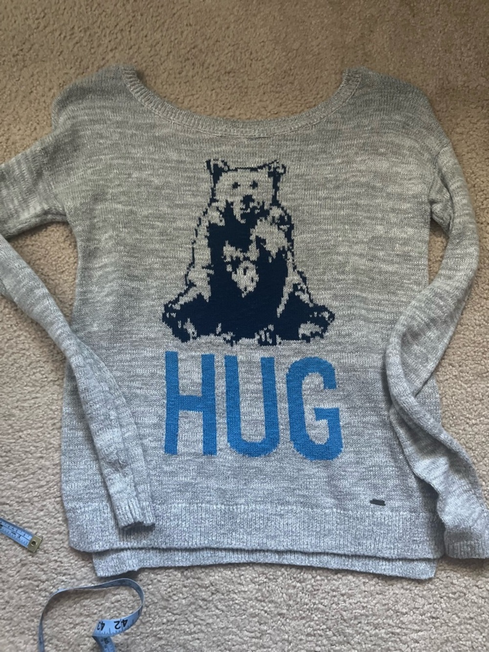 Hollister vintage 2000’s y2k bear hug gray wide neck sweater